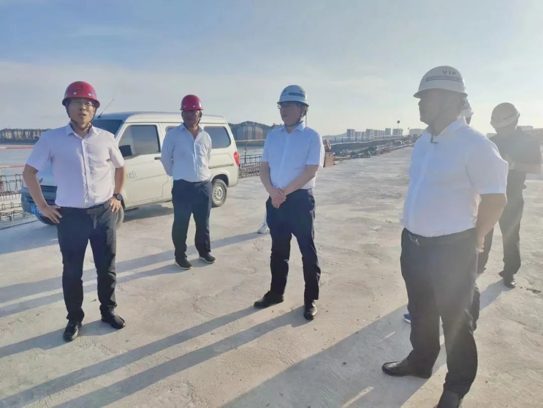 刘永满强调,要坚决堵住施工现场管理漏洞,针对发现的